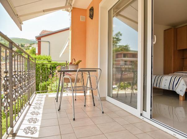 Apartments Villa Slavica Ičići Exterior foto